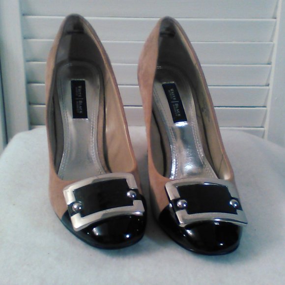 White House/Black Market 6 Theo Camel Suede Heels - Picture 2 of 5